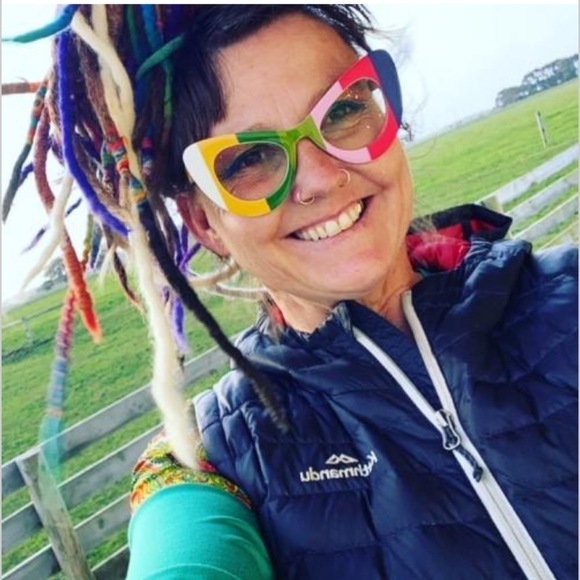 Accessories - Funky Cateye Frames